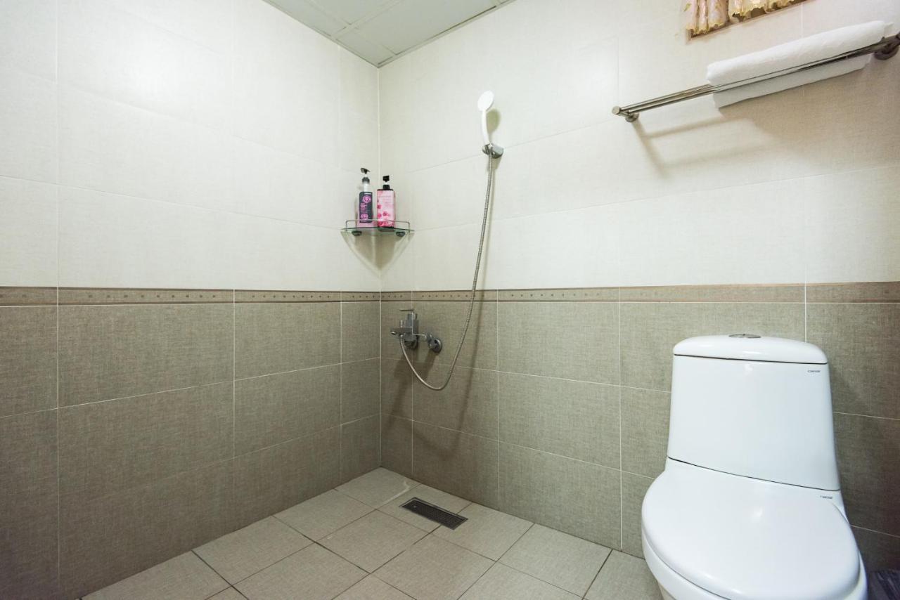 Star Hotel Kaohsiung Luaran gambar